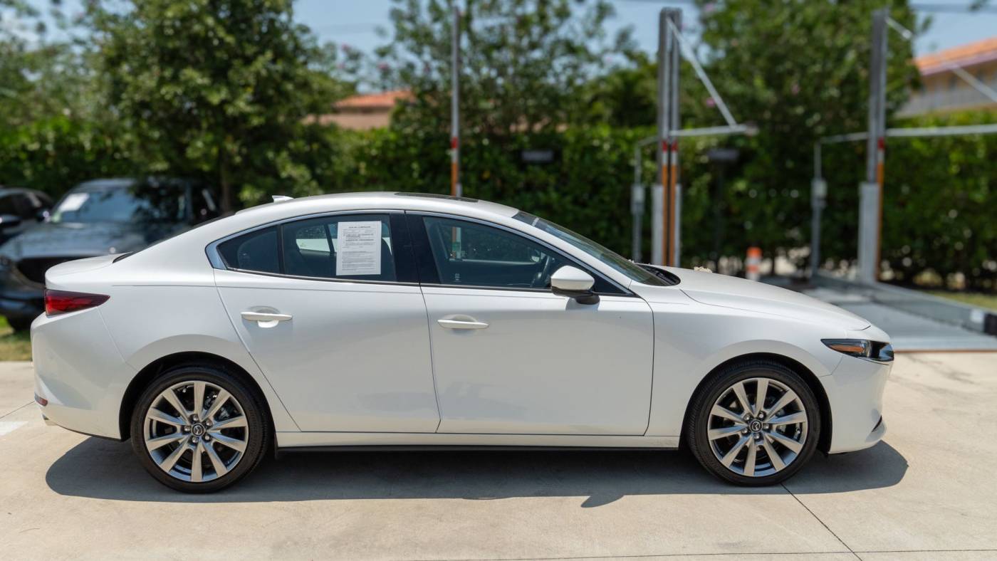 2023 mazda mazda3 sedan premium