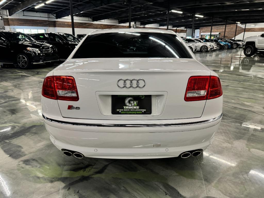 2007 audi s8