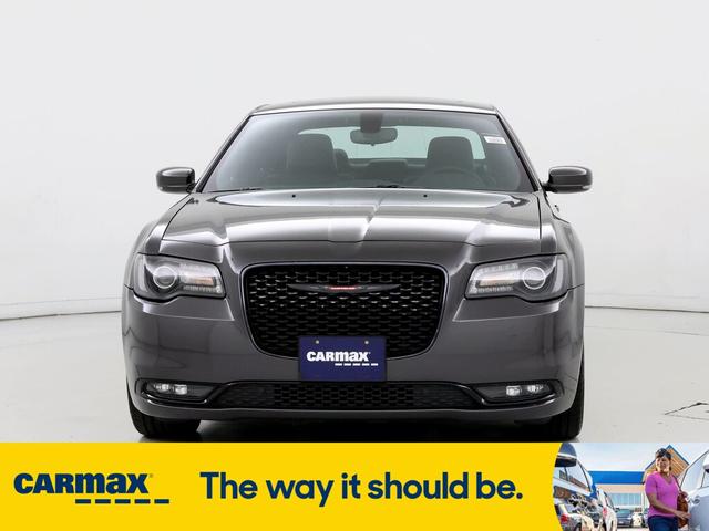 2023 chrysler 300 s