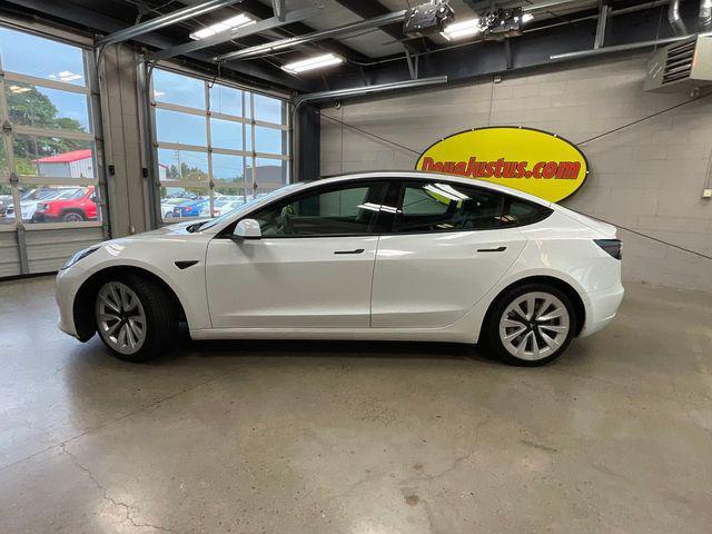 2022 tesla model 3 standard range