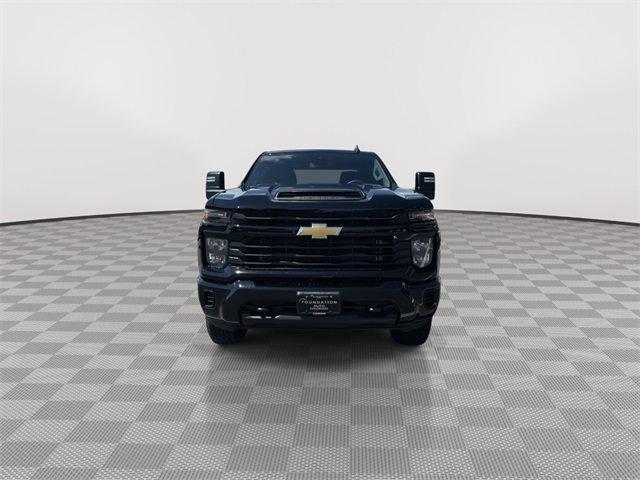 2024 chevrolet silverado 2500 custom