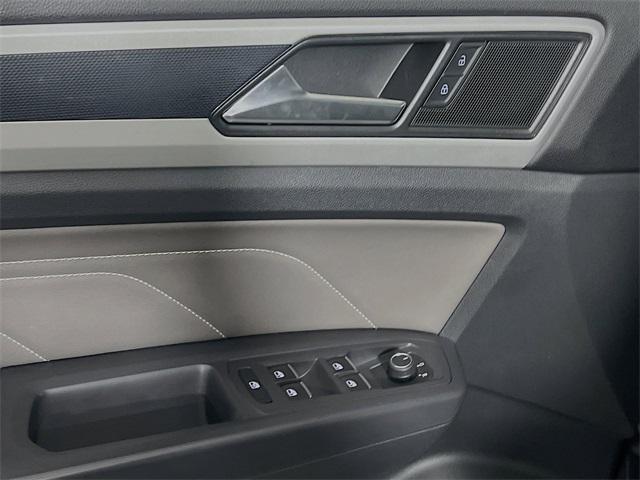 2021 volkswagen atlas cross sport 3.6l v6 sel r-line