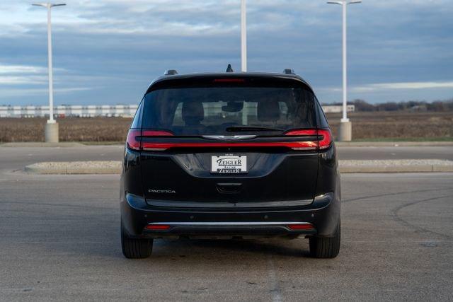 2021 chrysler pacifica touring l