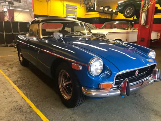 like new ! low miles ! 1971 mgb ! no reserve !!!