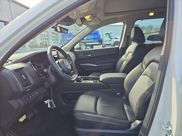 2023 nissan pathfinder sl 4wd