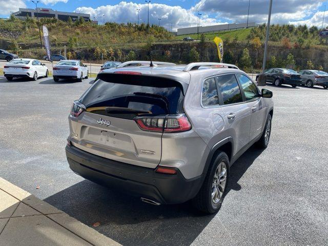 2021 jeep cherokee latitude lux