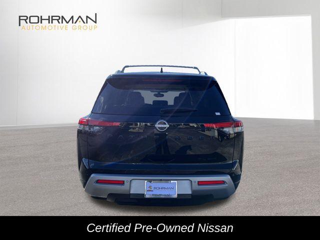 2022 nissan pathfinder sl