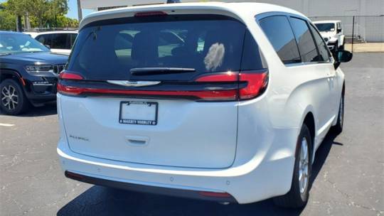 2024 Chrysler Pacifica
