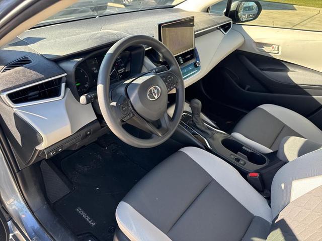 2023 toyota corolla hybrid le