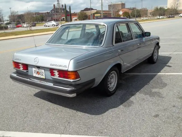 1984 mercedes-benz 300d,turbo diesel in excellent condition!!!!!!