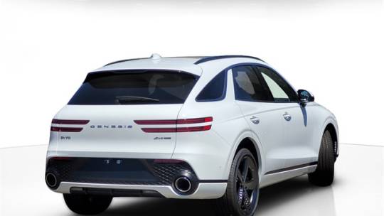 2025 Genesis GV70