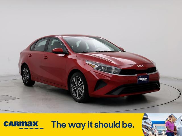 2023 kia forte lxs