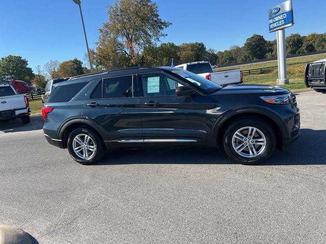 2022 ford explorer xlt