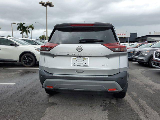 2021 nissan rogue sv