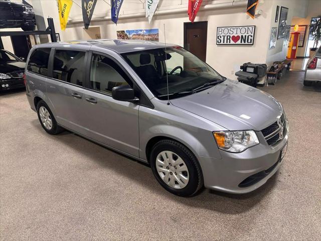 2019 dodge grand caravan se
