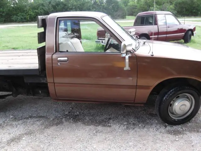 1983 isuzu diesel pickup custom flatbed???? nissian, datsun, toyota
