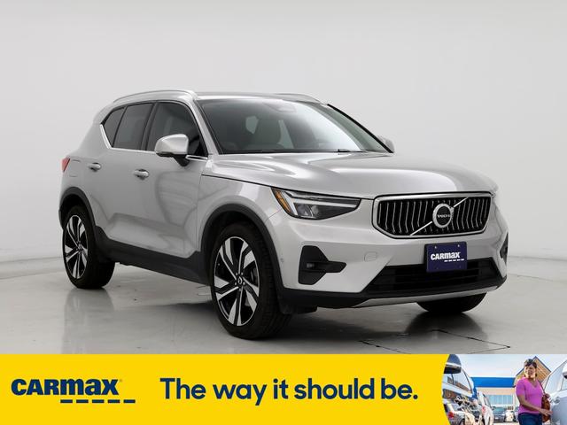 2023 volvo xc40 b5 ultimate bright theme