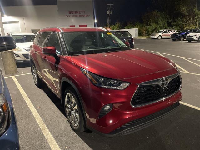 2021 toyota highlander limited
