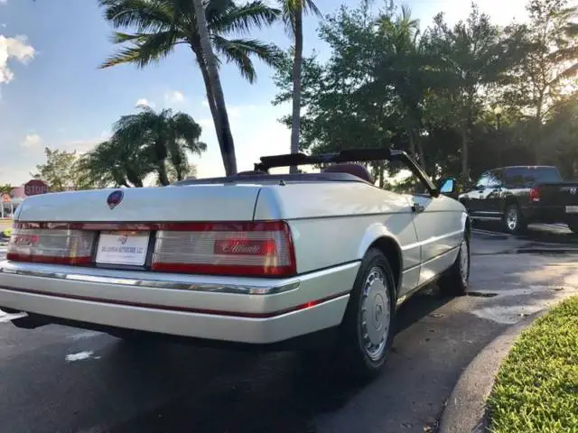 1992 cadillac allante - clean carfax - white pearlcoat paint - just serviced