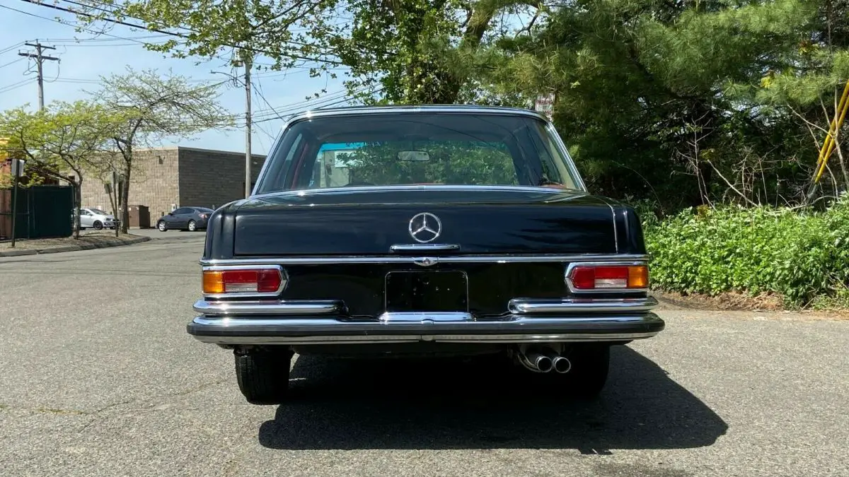 1970 mercedes benz 280se sedan