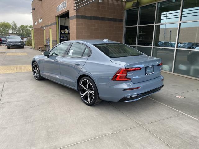 2024 volvo s60 b5 core dark theme