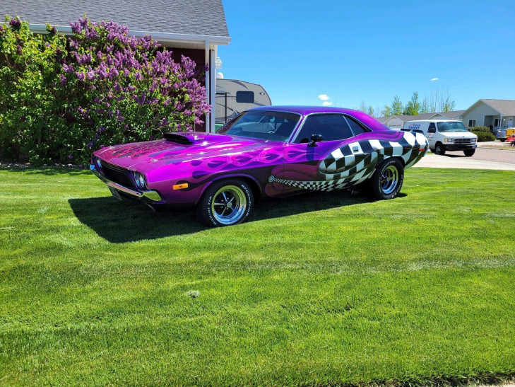 dodge challenger