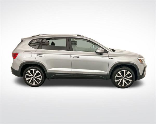 2022 volkswagen taos 1.5t se