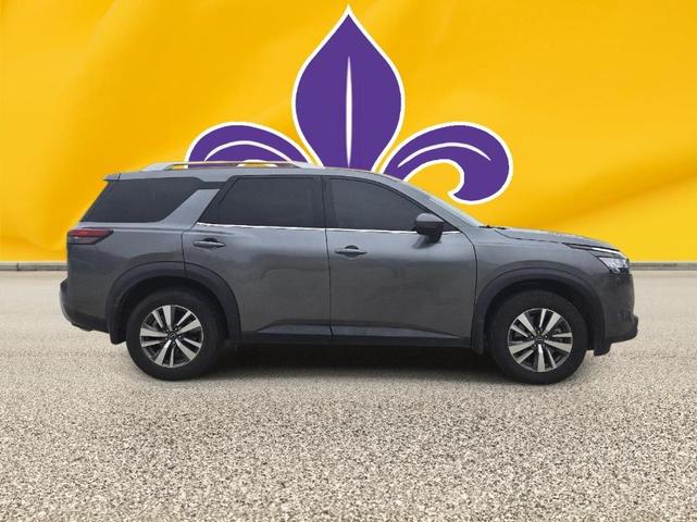 2022 nissan pathfinder sl