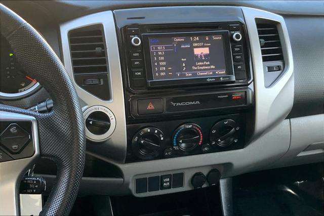 2015 toyota tacoma base