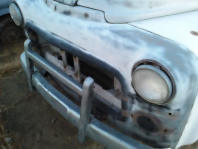 1953 dodge truck pilothouse 1 ton flat/stake bed in nice shape n0 rust at all