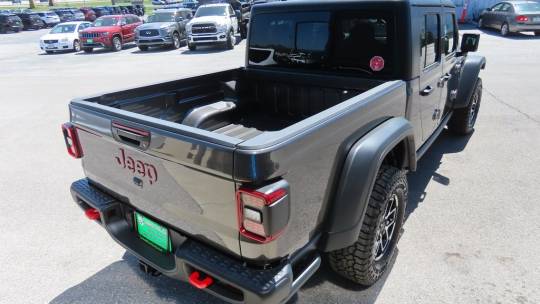 2024 Jeep Gladiator