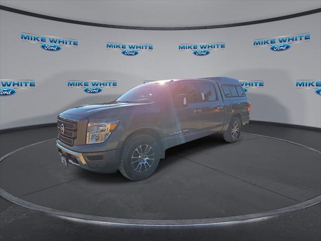 2020 nissan titan sv