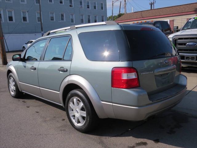 2006 ford freestyle se