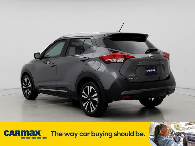 2019 nissan kicks sr
