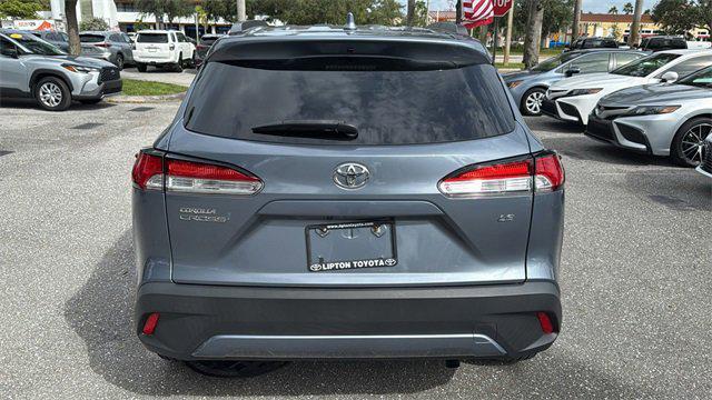 2022 toyota corolla cross le