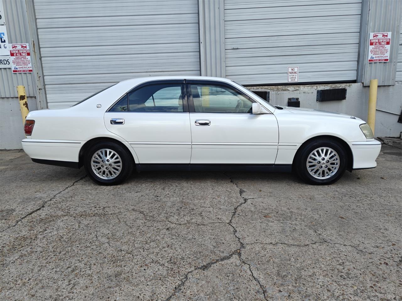 1999 toyota crown