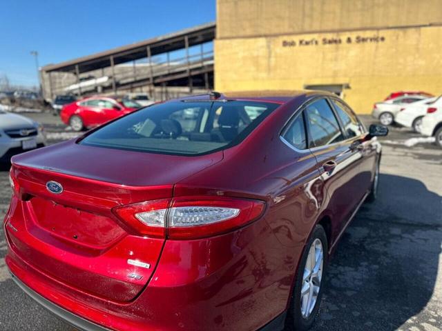 2015 ford fusion se
