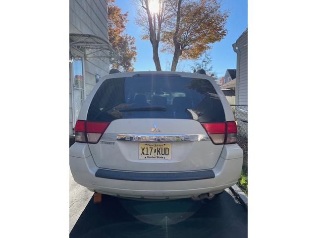 2010 mitsubishi endeavor ls