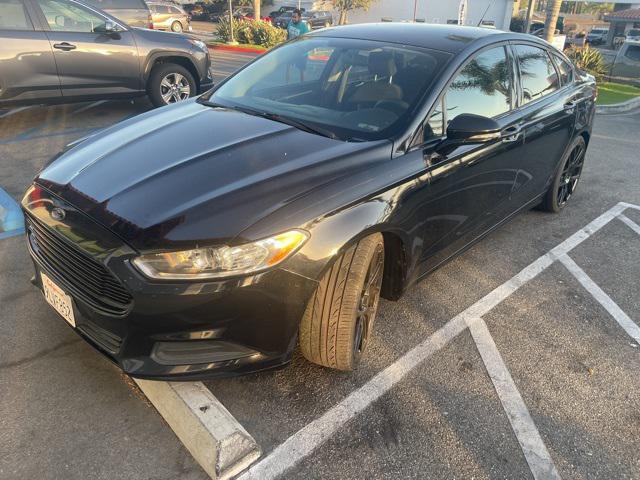 2016 ford fusion se