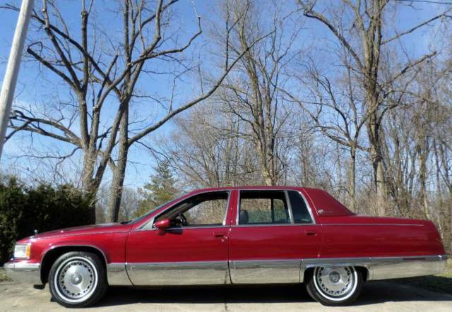 1994 cadillac fleetwood brougham garage kept low miles