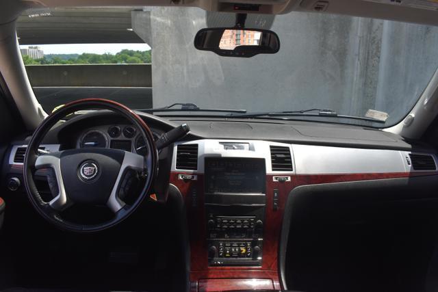 2012 cadillac escalade sport