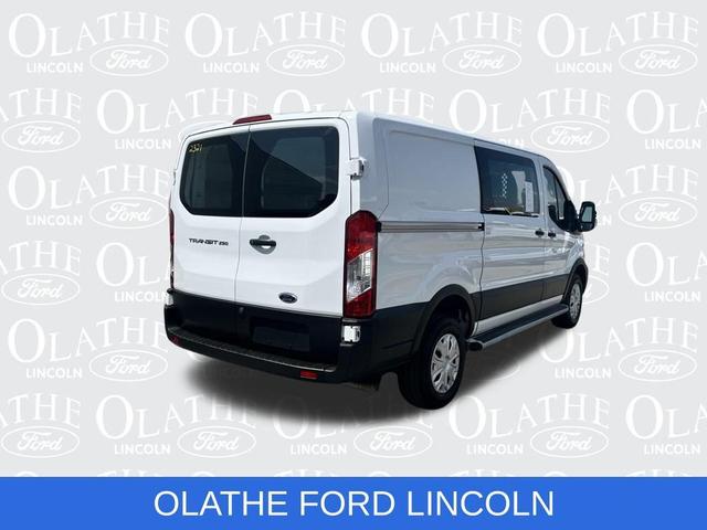 2022 ford transit-250 base
