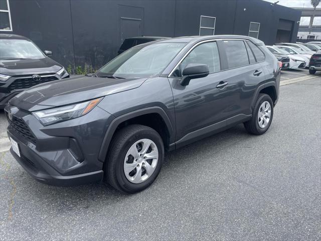2023 toyota rav4 le
