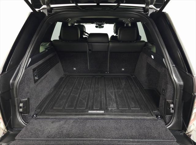 2021 land rover range rover base