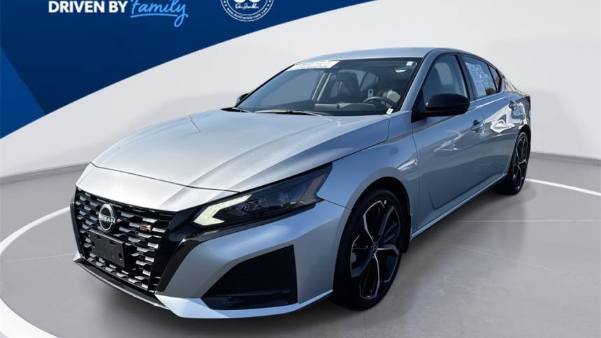 2023 nissan altima 2.5 sr