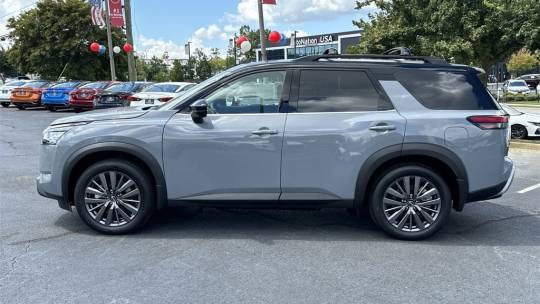 2024 Nissan Pathfinder sl