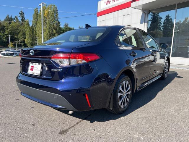 2021 toyota corolla hybrid se
