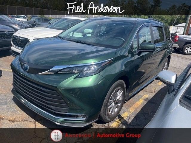 2024 toyota sienna xle