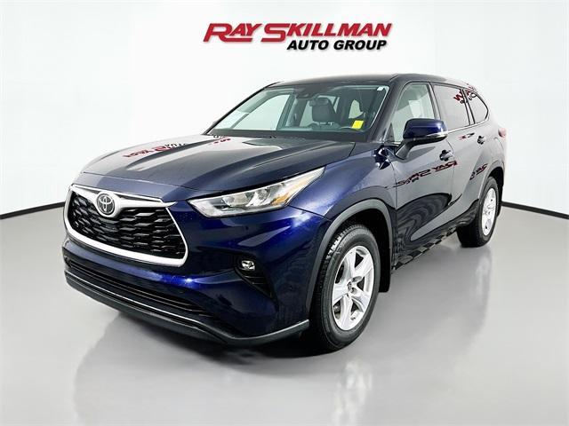 2020 toyota highlander le