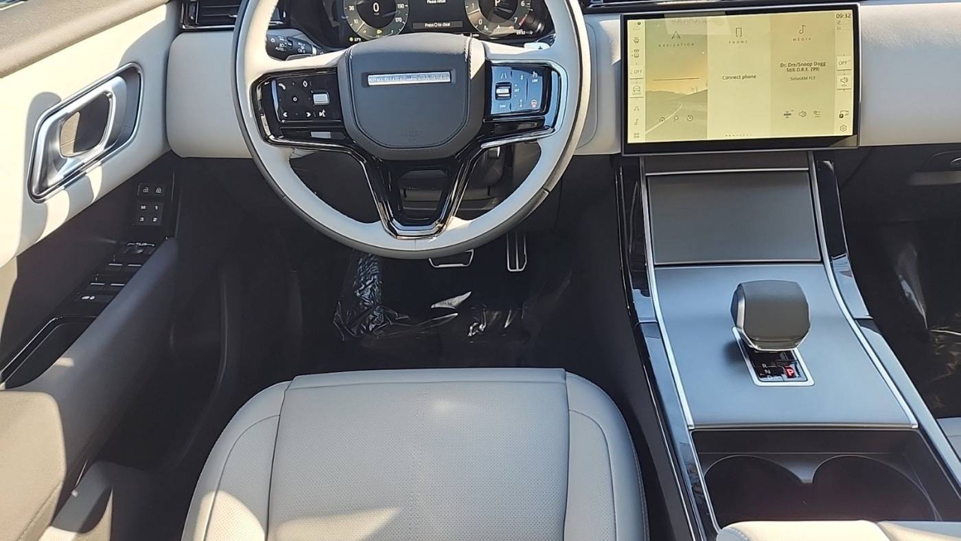 2024 land rover range rover velar p250 dynamic se